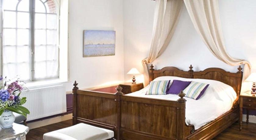 Radepont Le Chateau De Bonnemare - Bed And Breakfast מראה חיצוני תמונה