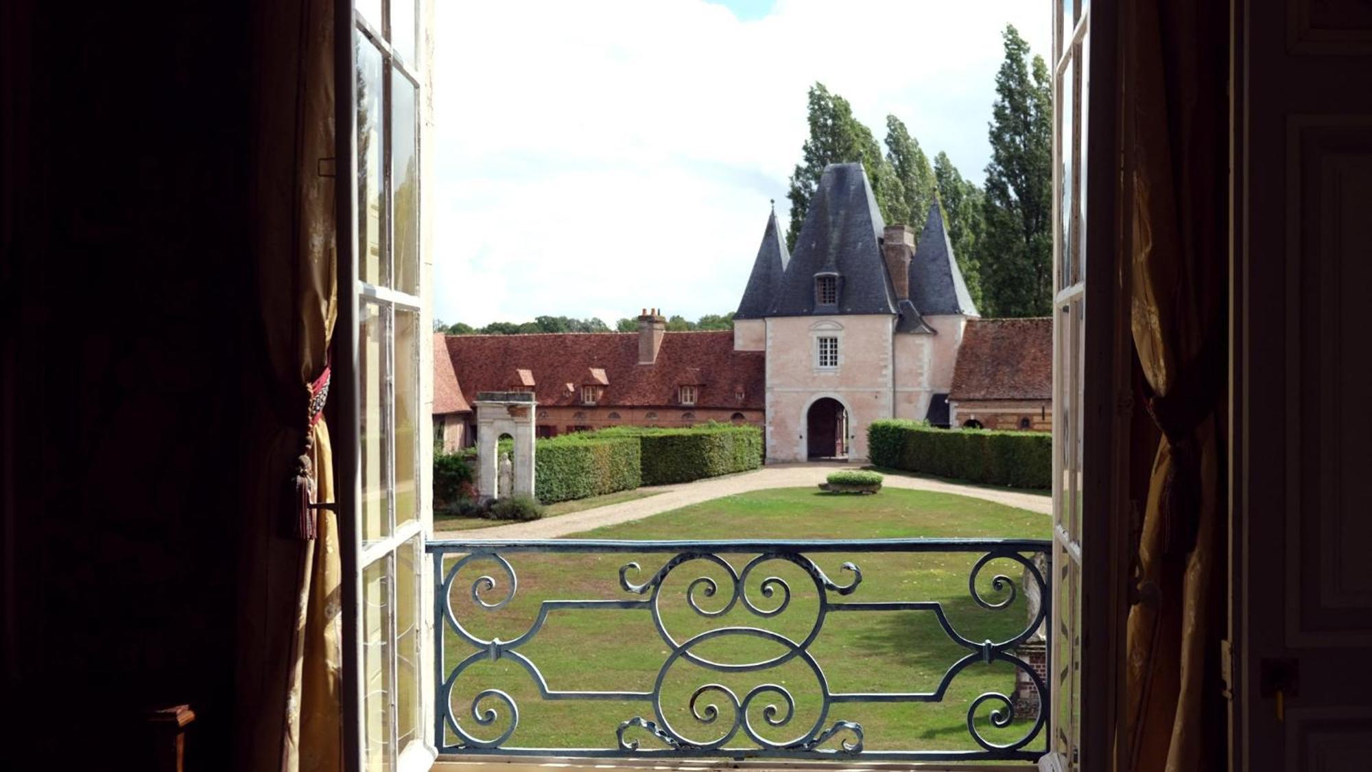 Radepont Le Chateau De Bonnemare - Bed And Breakfast מראה חיצוני תמונה